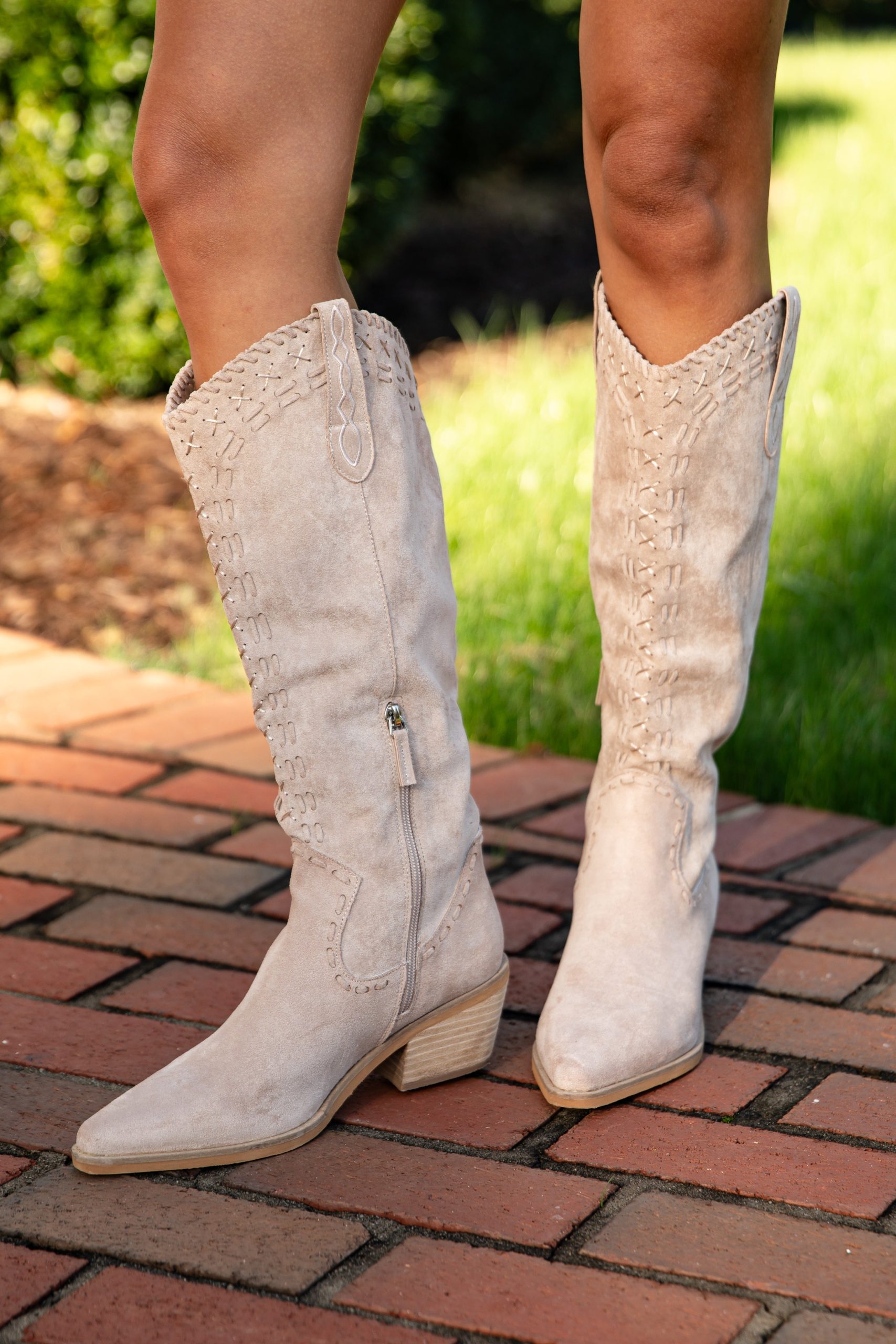 shopdressup_beige_western_boots-2_fb0c3396-7385-440a-8c6c-72b63d019f88.jpg