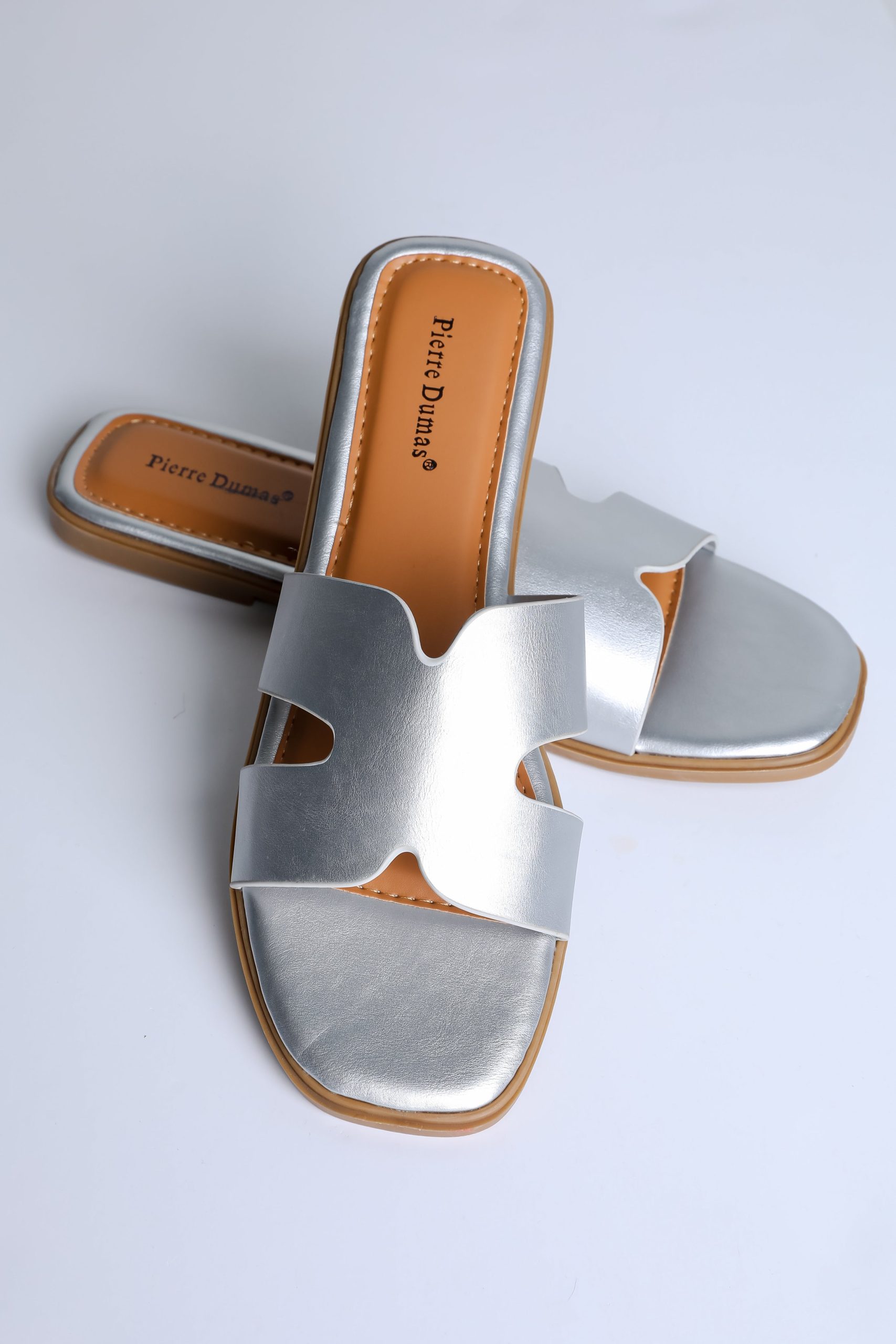shopdressup_silver_slide_sandals-4_62014d83-87d3-4544-a885-56bda980bebb.jpg